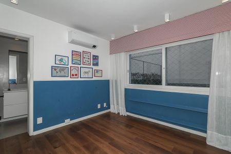 Apartamento para alugar com 330m², 3 quartos e 2 vagasQuarto 3 - Suíte