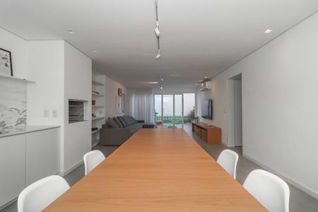 Apartamento para alugar com 330m², 3 quartos e 2 vagasEspaço de lazer