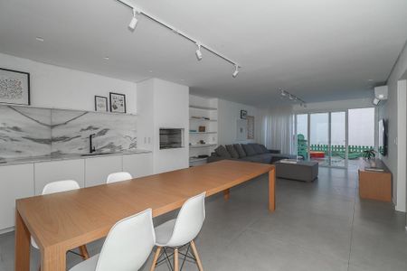 Apartamento para alugar com 330m², 3 quartos e 2 vagasEspaço de lazer
