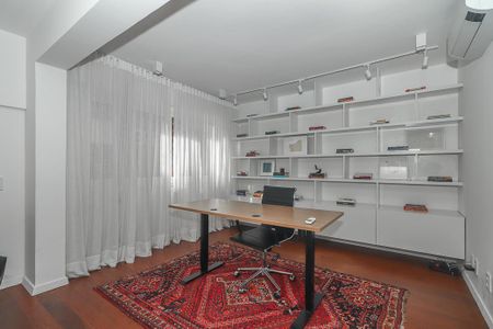 Apartamento para alugar com 330m², 3 quartos e 2 vagasEscritório