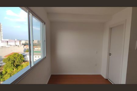 Sala / Quarto / Cozinha e área de apartamento para alugar com 2 quartos, 16m² em Itaquera, São Paulo