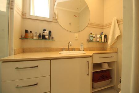 Apartamento à venda com 113m², 3 quartos e 2 vagasBanheiro da Suíte