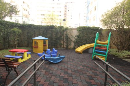 Apartamento à venda com 113m², 3 quartos e 2 vagasÁrea comum - Playground