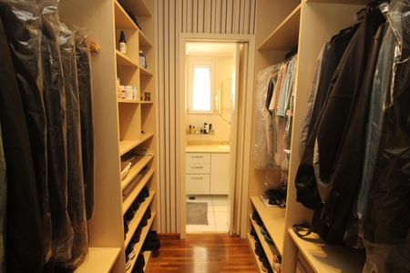 Apartamento à venda com 113m², 3 quartos e 2 vagasCloset da Suíte