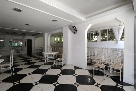 Apartamento à venda com 42m², 2 quartos e 1 vagaÁrea comum - Salão de festas