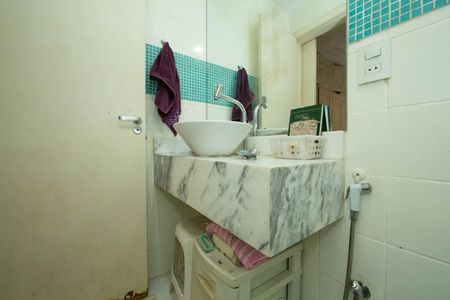 Apartamento à venda com 180m², 3 quartos e 3 vagasBANHEIRO2