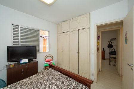 Apartamento à venda com 180m², 3 quartos e 3 vagasQUARTO3