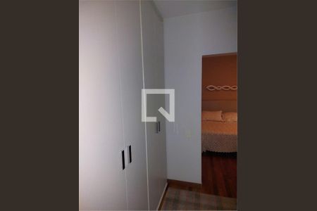 Apartamento para alugar com 216m², 3 quartos e 3 vagas Apartamento para alugar com 216m², 3 quartos e 3 vagasQuarto