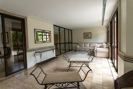 Apartamento para alugar com 216m², 3 quartos e 3 vagas Apartamento para alugar com 216m², 3 quartos e 3 vagasÁrea comum - Salão de festas