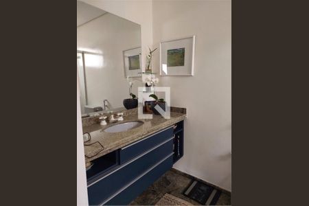 Apartamento para alugar com 216m², 3 quartos e 3 vagas Apartamento para alugar com 216m², 3 quartos e 3 vagasBanheiro