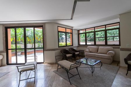 Apartamento para alugar com 216m², 3 quartos e 3 vagas Apartamento para alugar com 216m², 3 quartos e 3 vagasÁrea comum - Salão de festas