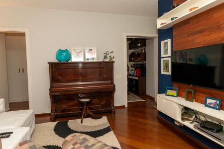 Apartamento para alugar com 216m², 3 quartos e 3 vagas Apartamento para alugar com 216m², 3 quartos e 3 vagasSala 3