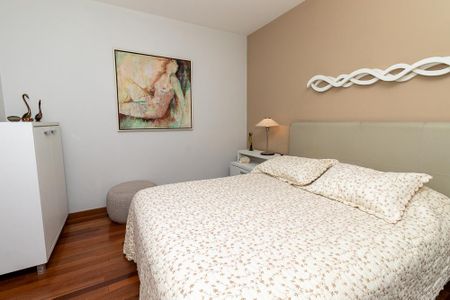 Apartamento para alugar com 216m², 3 quartos e 3 vagas Apartamento para alugar com 216m², 3 quartos e 3 vagasSuíte 3