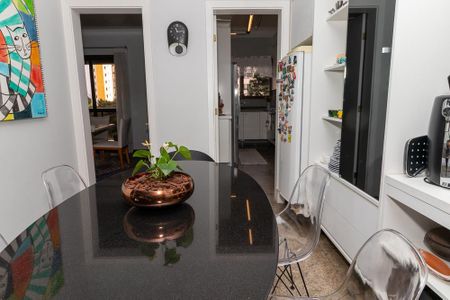Apartamento para alugar com 216m², 3 quartos e 3 vagas Apartamento para alugar com 216m², 3 quartos e 3 vagasCopa
