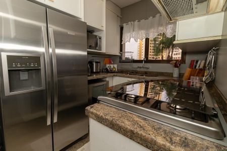 Apartamento para alugar com 216m², 3 quartos e 3 vagas Apartamento para alugar com 216m², 3 quartos e 3 vagasCozinha