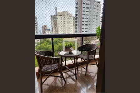 Apartamento para alugar com 216m², 3 quartos e 3 vagas Apartamento para alugar com 216m², 3 quartos e 3 vagasVaranda