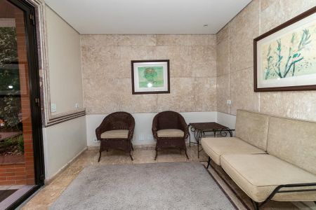 Apartamento para alugar com 216m², 3 quartos e 3 vagas Apartamento para alugar com 216m², 3 quartos e 3 vagasHall Social