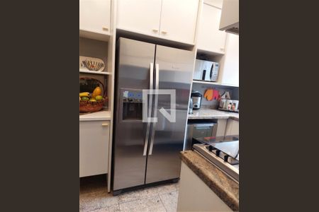 Apartamento para alugar com 216m², 3 quartos e 3 vagas Apartamento para alugar com 216m², 3 quartos e 3 vagasCozinha