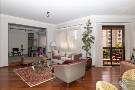 Apartamento para alugar com 216m², 3 quartos e 3 vagas Apartamento para alugar com 216m², 3 quartos e 3 vagasSala