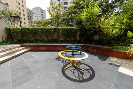 Apartamento para alugar com 216m², 3 quartos e 3 vagas Apartamento para alugar com 216m², 3 quartos e 3 vagasÁrea comum - Playground