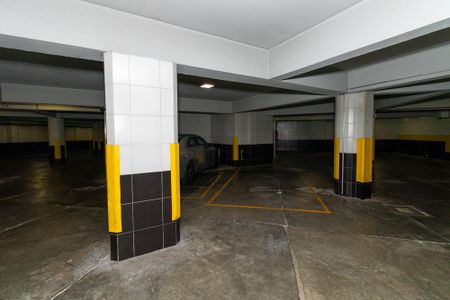 Apartamento para alugar com 216m², 3 quartos e 3 vagas Apartamento para alugar com 216m², 3 quartos e 3 vagasGaragem