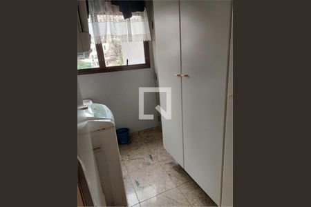 Apartamento para alugar com 216m², 3 quartos e 3 vagas Apartamento para alugar com 216m², 3 quartos e 3 vagasÁrea de serviço