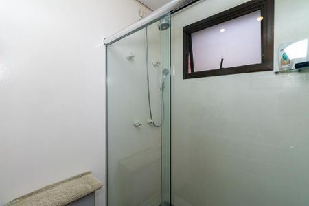 Apartamento para alugar com 216m², 3 quartos e 3 vagas Apartamento para alugar com 216m², 3 quartos e 3 vagasBanheiro da Suíte 2
