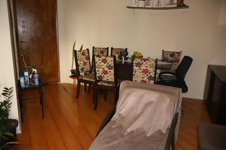 Apartamento à venda com 65m², 2 quartos e 1 vagaSala