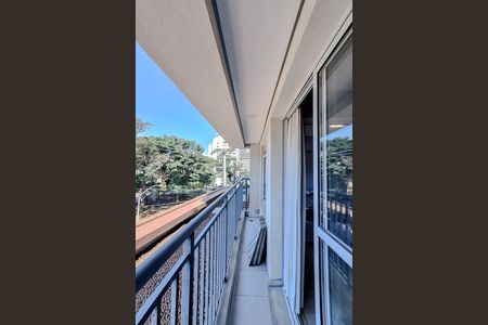 Studio para alugar com 33m², 1 quarto e sem vaga Studio para alugar com 33m², 1 quarto e sem vagaVaranda da Sala