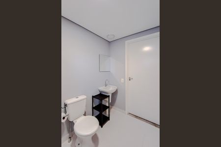 Studio para alugar com 33m², 1 quarto e sem vaga Studio para alugar com 33m², 1 quarto e sem vagaBanheiro