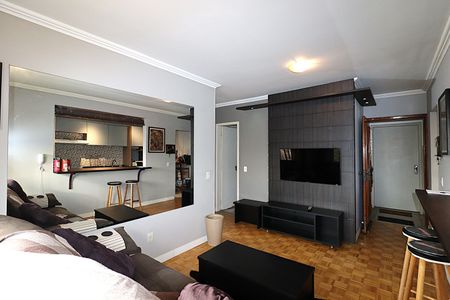 Sala de apartamento para alugar com 3 quartos, 70m² em São João, Porto Alegre