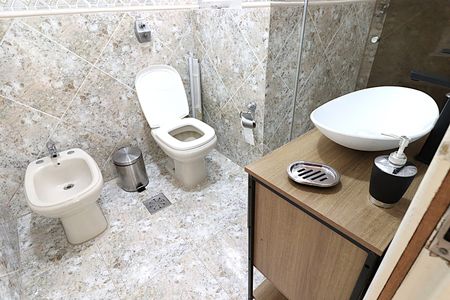 Apartamento para alugar com 70m², 3 quartos e sem vagaBanheiro social