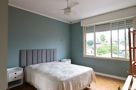 Quarto 1 de apartamento para alugar com 3 quartos, 70m² em São João, Porto Alegre