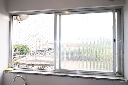 Apartamento para alugar com 70m², 3 quartos e sem vagaJanela da Área de Serviço