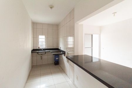 Cozinha de casa para alugar com 1 quarto, 44m² em Jardim Primeiro de Maio (chacara Fazendinha), Osasco