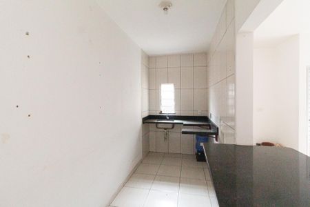 Cozinha de casa para alugar com 1 quarto, 44m² em Jardim Primeiro de Maio (chacara Fazendinha), Osasco