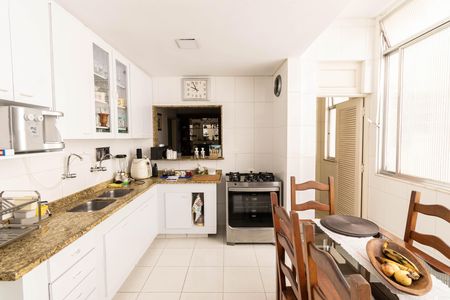 Apartamento à venda com 285m², 3 quartos e 1 vaga