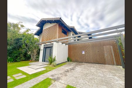 Casa para alugar com 314m², 4 quartos e 2 vagasPlaquinha