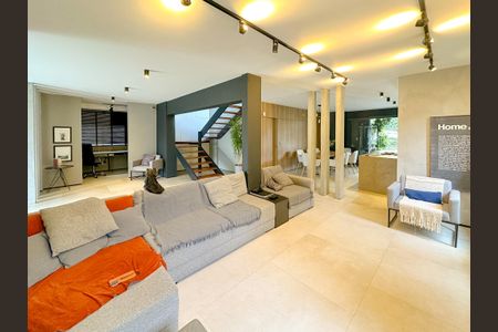 Casa para alugar com 314m², 4 quartos e 2 vagasSala de TV