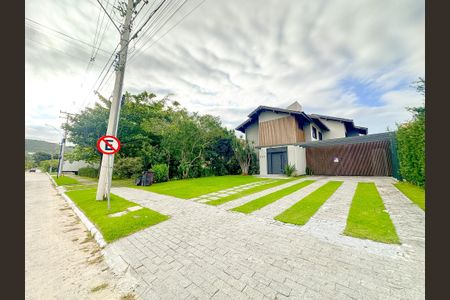 Casa para alugar com 314m², 4 quartos e 2 vagasVista da Rua