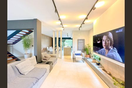 Casa para alugar com 314m², 4 quartos e 2 vagasSala de TV