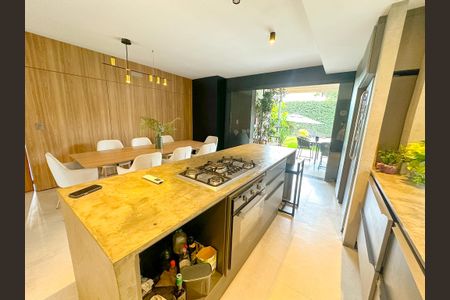 Casa para alugar com 314m², 4 quartos e 2 vagasCozinha