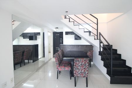 Apartamento para alugar com 180m², 3 quartos e 2 vagasSala