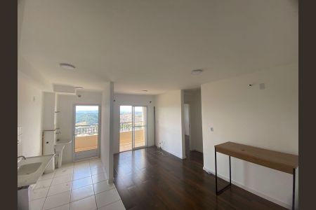Sala de apartamento para alugar com 2 quartos, 56m² em Roselândia, Cotia