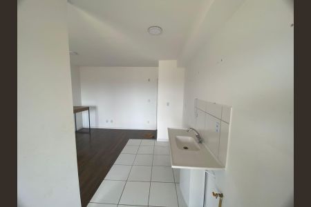 Cozinha de apartamento para alugar com 2 quartos, 56m² em Roselândia, Cotia