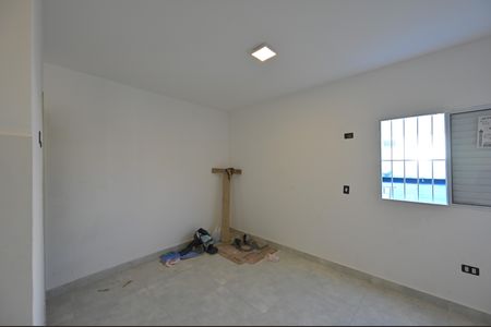 Sala/Quarto de kitnet/studio para alugar com 1 quarto, 16m² em Vila do Encontro, São Paulo