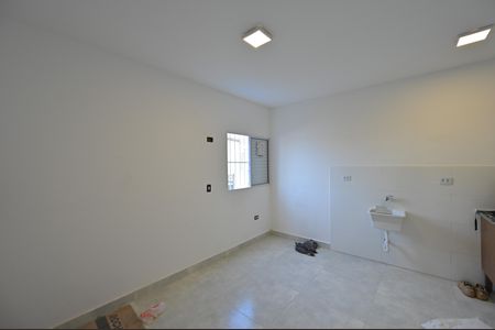 Sala/Quarto de kitnet/studio para alugar com 1 quarto, 16m² em Vila do Encontro, São Paulo