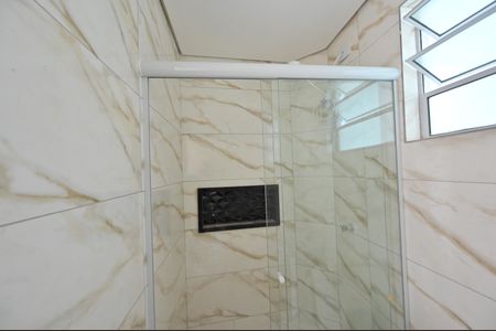 Banheiro Social de kitnet/studio para alugar com 1 quarto, 16m² em Vila do Encontro, São Paulo