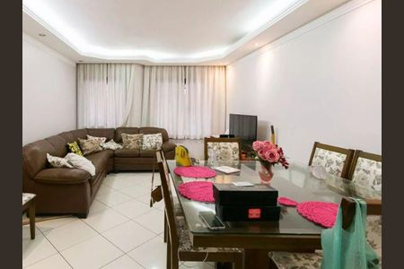 Casa à venda com 3 quartos, 142m² em Vila Matilde, São Paulo