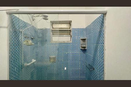 Casa à venda com 130m², 3 quartos e sem vagaBanheiro